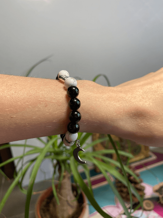 Tourmaline noire et Howlite