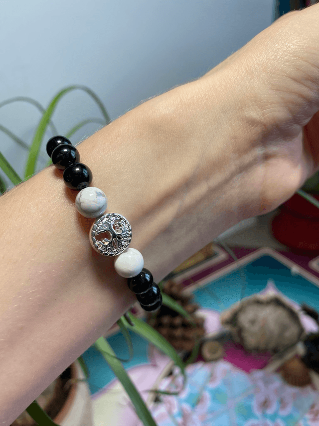 Tourmaline noire et Howlite