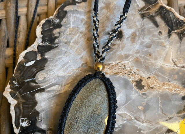Collier sautoir Obsidienne Dorée 