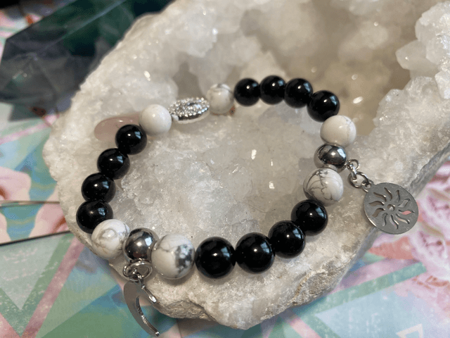 Tourmaline noire et Howlite
